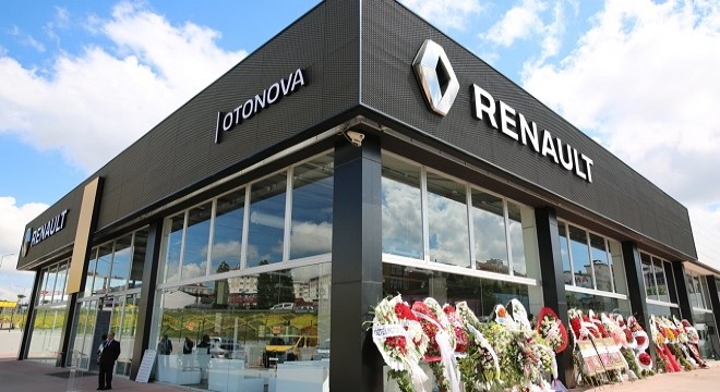 20 Bin Metrekarelik Otonova Renault Plaza Hizmete Girdi