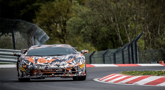 Lamborghini, Yeni Rekorunu Pirelli P Zero Lastikleriyle Kırdı