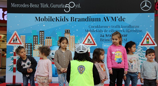 MobileKids Trafik Eğitim Projesi, İstanbul’da Çocuklarla Buluştu