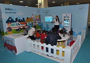 Mercedes-Benz Türk, MobileKids Projesi ile Çocuk Gelişimi Fuarı’na Katıldı