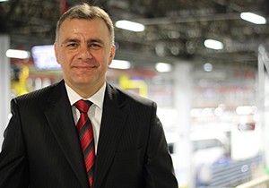Mercedes-Benz Türk Hoşdere Otobüs Fabrikası’na Türk Üretim Direktörü