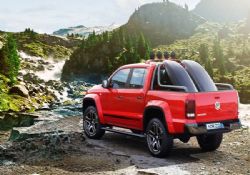 AMAROK CANYON CENEVRE’DE TANITILIYOR!